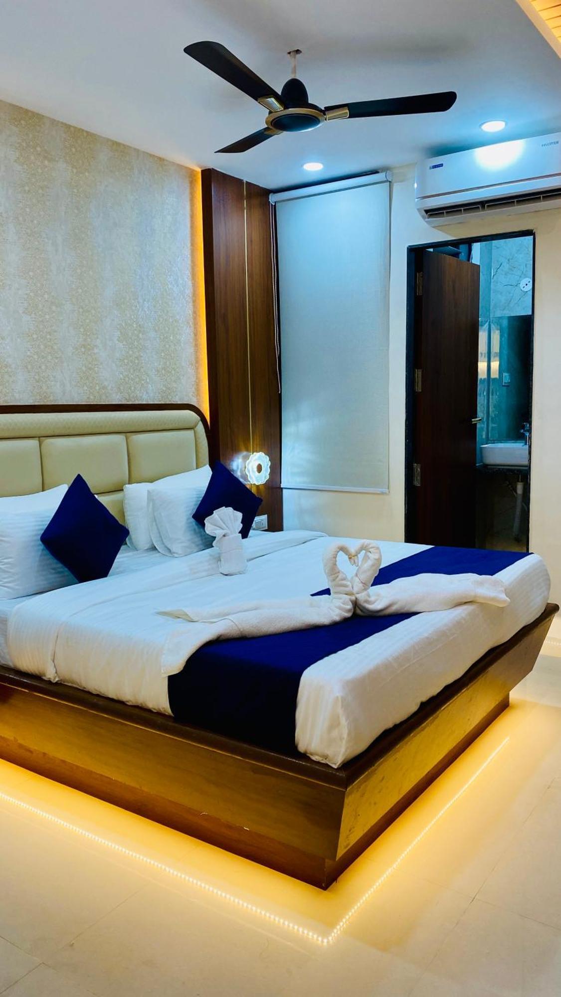 Hotel Aranyasutra Inaya, Indore Exterior photo