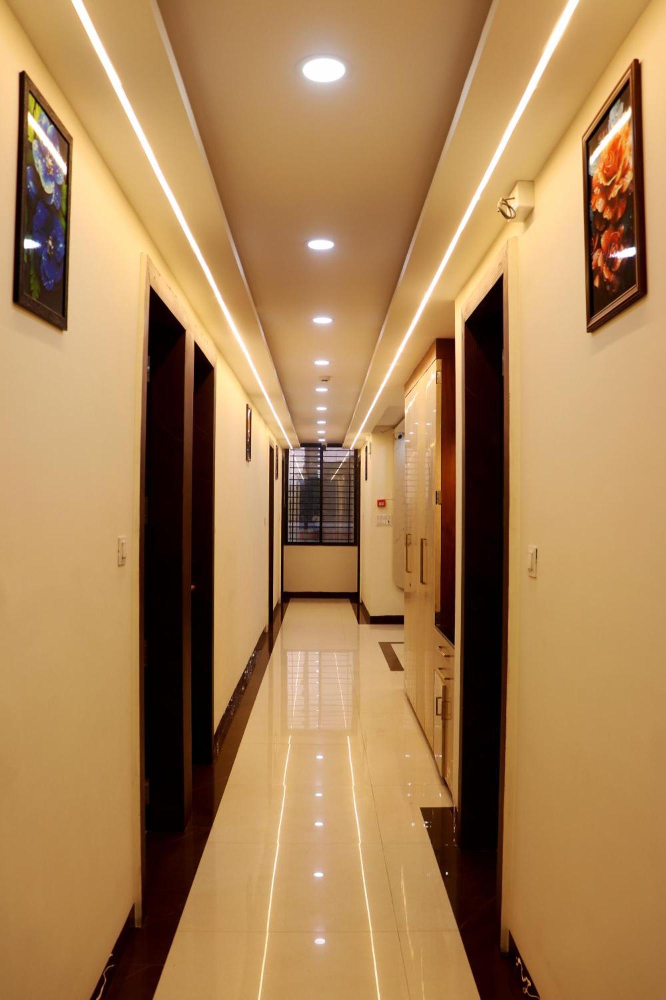 Hotel Aranyasutra Inaya, Indore Exterior photo
